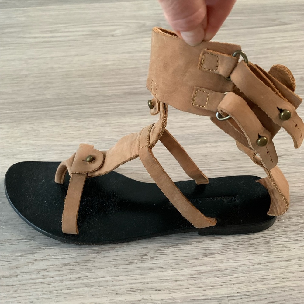 Rabens Salarno Grecian tan leather sandles 37